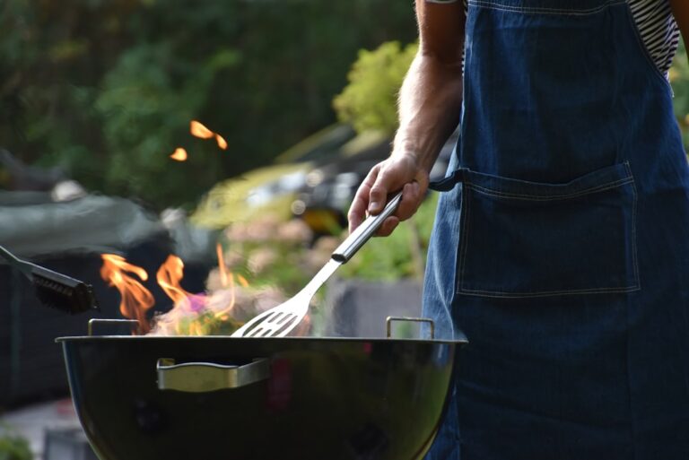 Grillrost reinigen: Effektive Methoden für sauberes Grillen